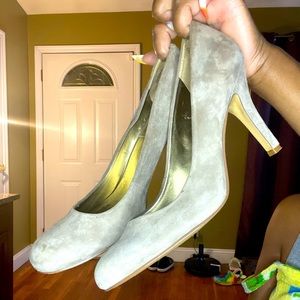 Suede pump 3 1/2 inch heel